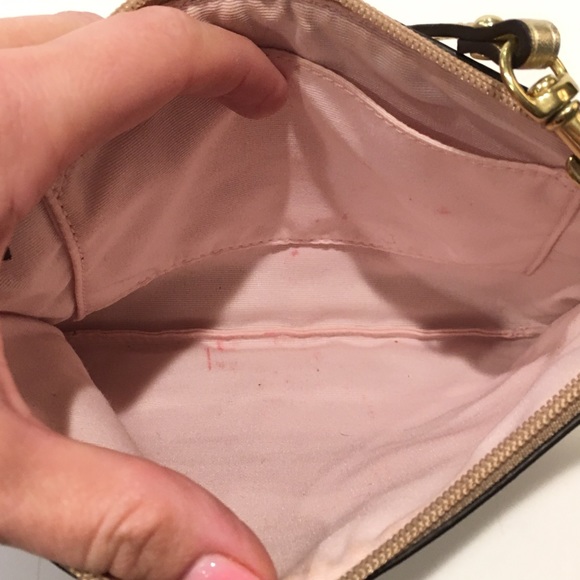 Coach wristlet - Picture 4 of 4